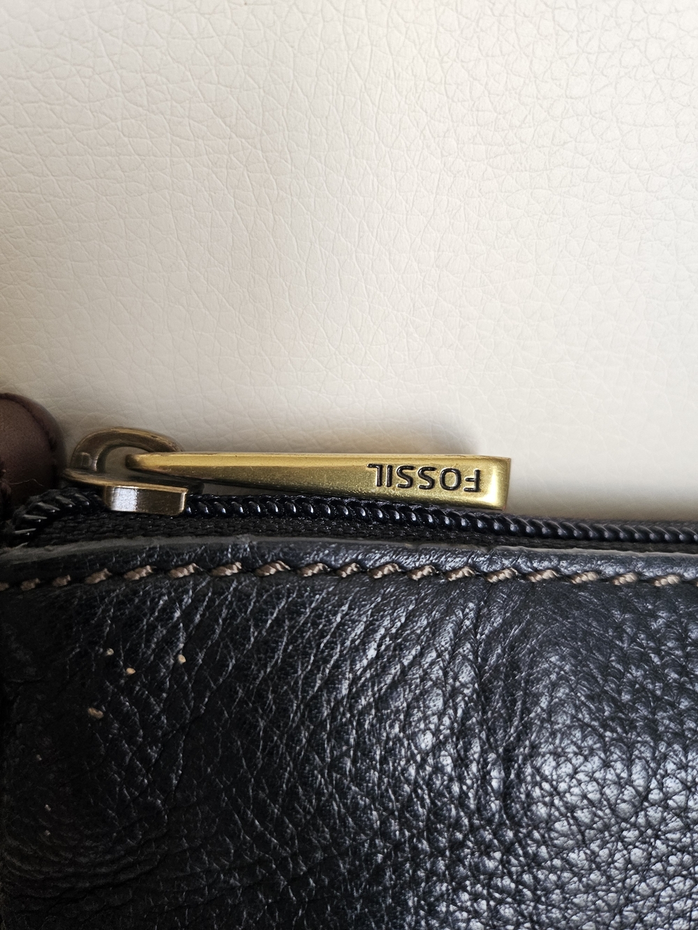 Fossil Black Leather Crossbody Bag - Picture 8 of 10